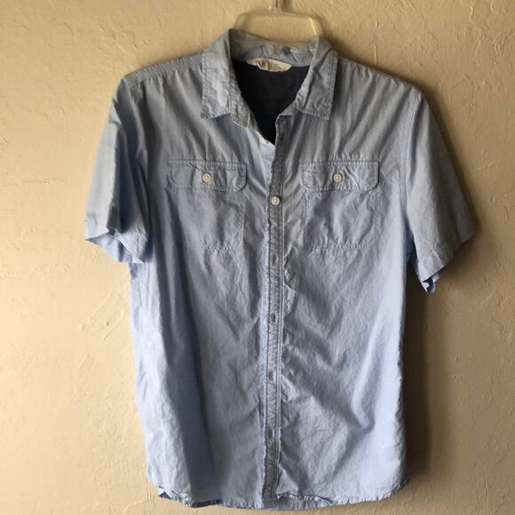 Boy’s H&M Light Blue Short Sleeve Button Up Shirt - Picture 2 of 6